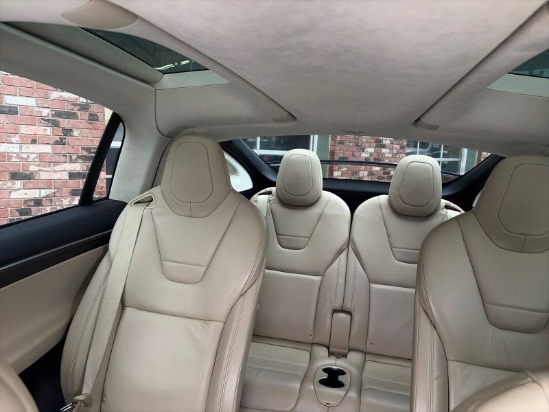 Used 2017 Tesla Model X 100D image 26