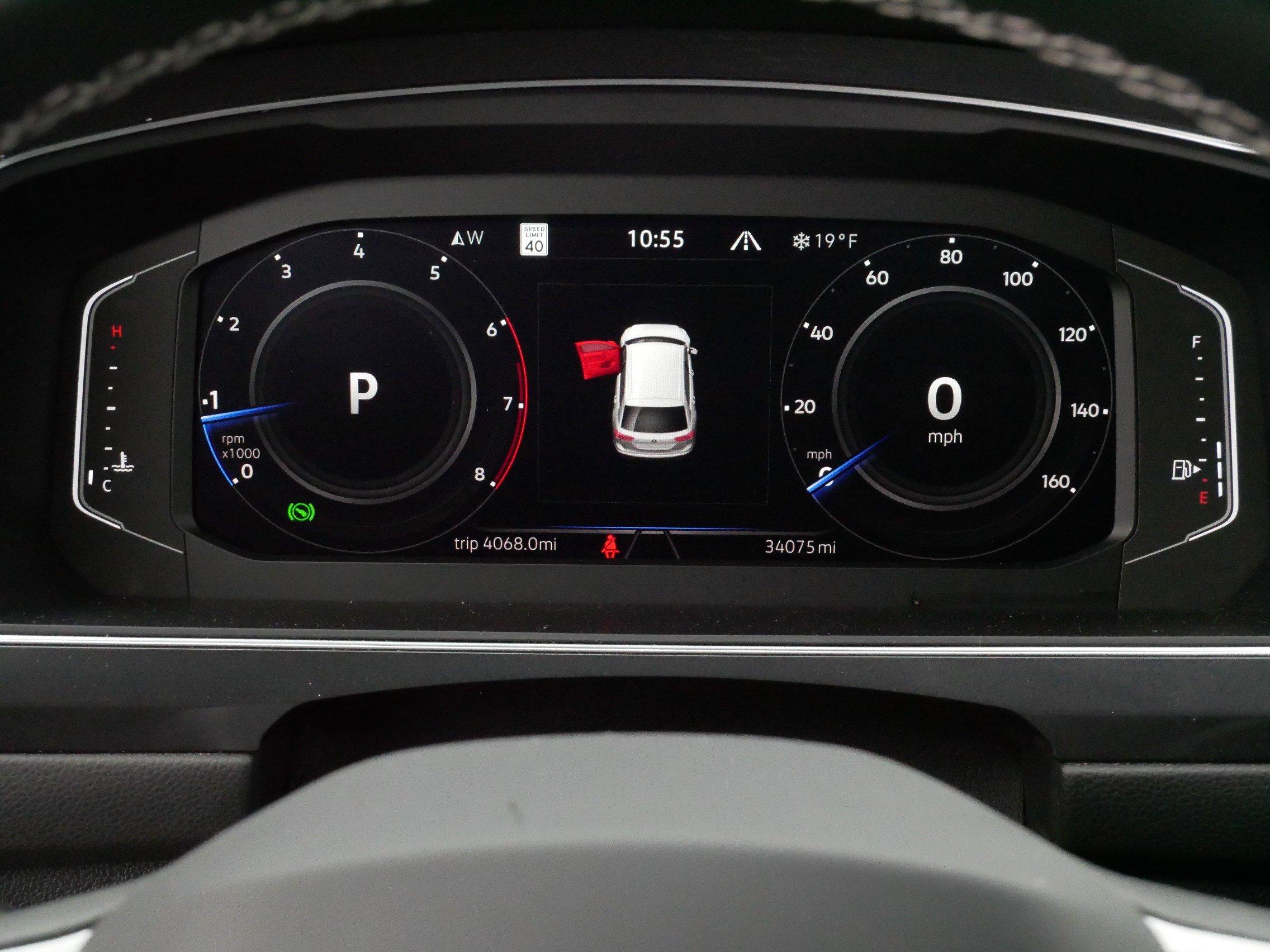 Used 2023 Volkswagen Tiguan SEL R-Line image 21