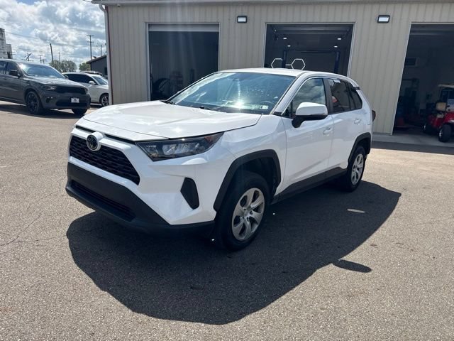 Used 2022 Toyota RAV4 LE w/ Carpet Mat Package (TMS) FWD image 7