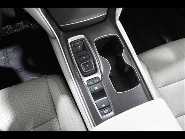 Used 2022 Honda Accord EX-L image 18