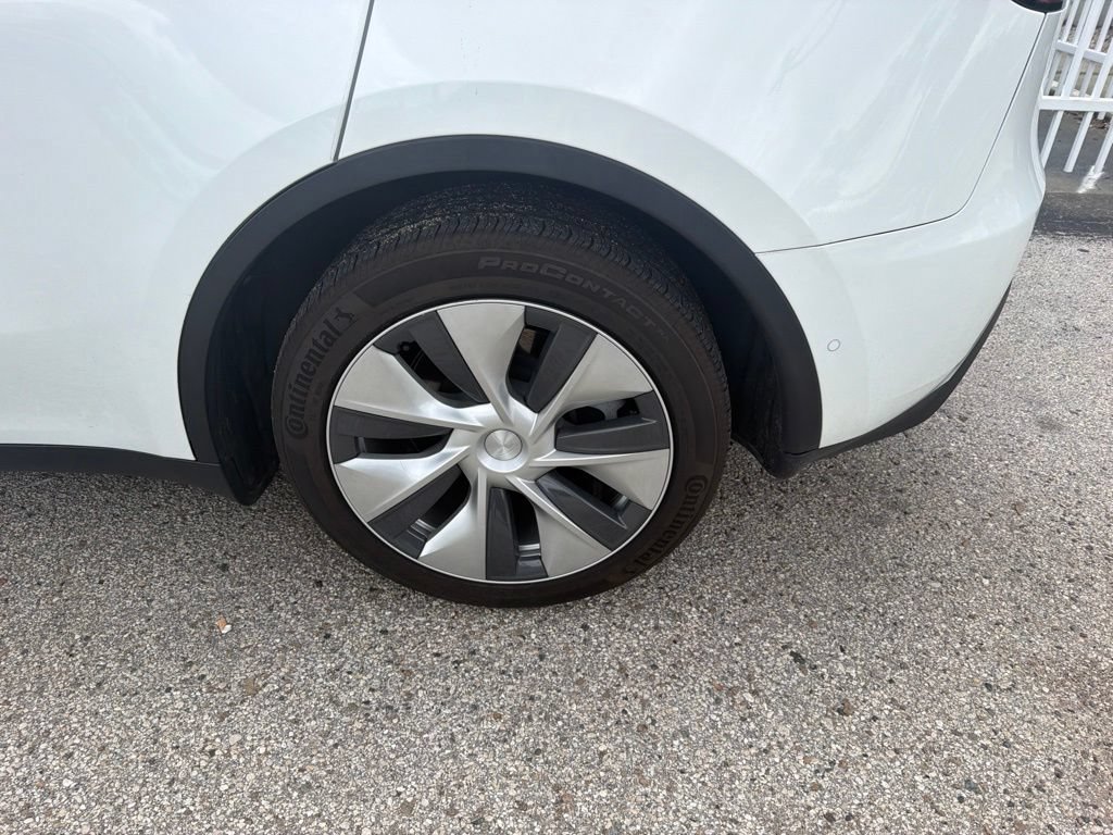 Used 2021 Tesla Model Y Long Range AWD/4WD image 5