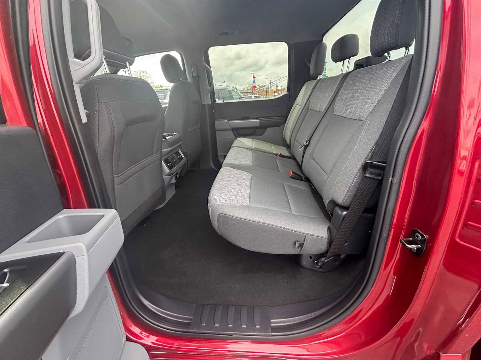 Used 2025 Ford F350 XLT image 14