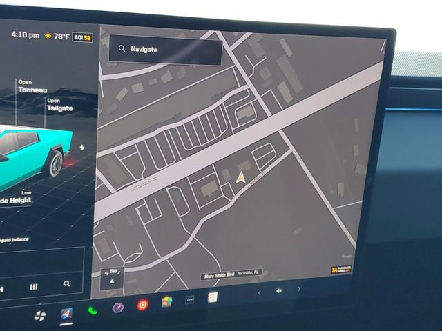 Used 2024 Tesla Cybertruck AWD Crew Cab image 15