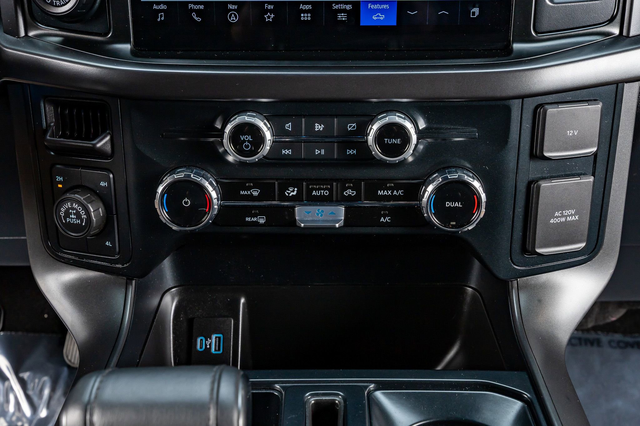 Used 2024 Ford F150 XLT w/ XLT Black Appearance Package AWD/4WD image 27