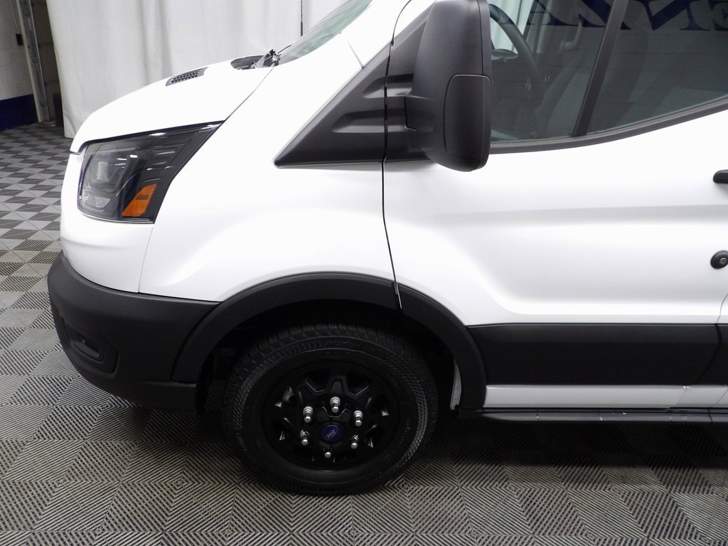 Used 2024 Ford Transit 250 Low Roof AWD image 38
