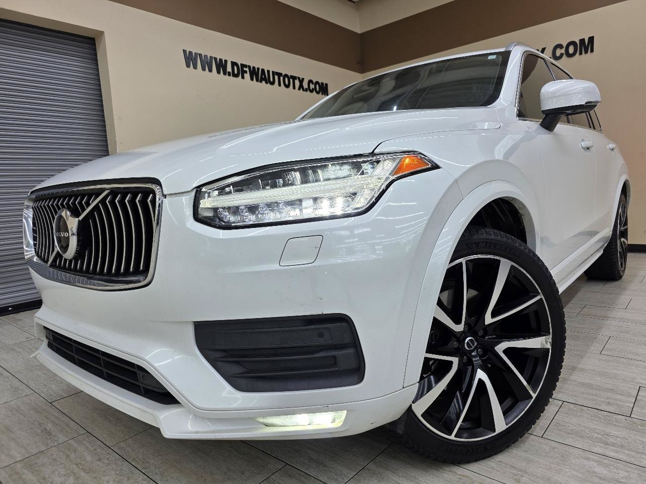Used 2020 Volvo XC90 T6 Momentum w/ Protection Package Premier AWD/4WD image 1