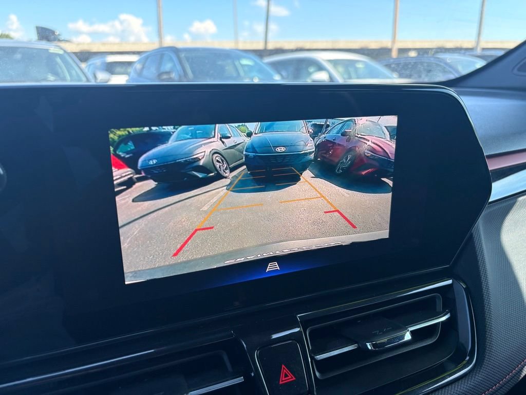 Used 2025 Chevrolet TrailBlazer RS FWD image 17