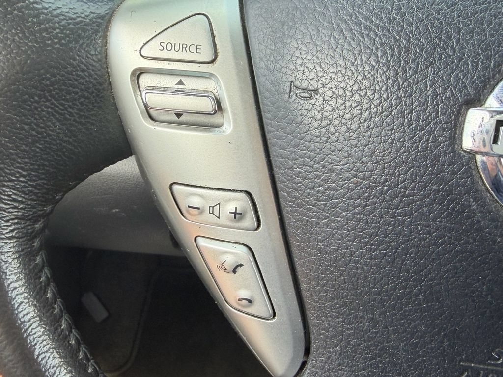 Used 2014 Nissan Versa Note SV w/ SL Package FWD image 27
