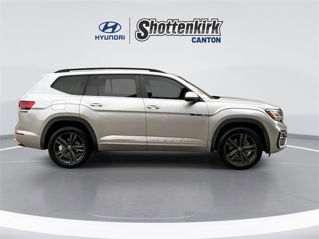 Used 2021 Volkswagen Atlas SE w/ Panoramic Sunroof Package image 9