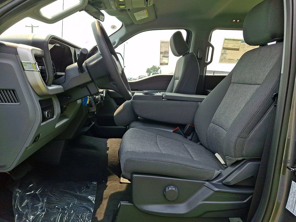 New 2026 Ford F250 XL w/ STX Appearance Package AWD/4WD image 9