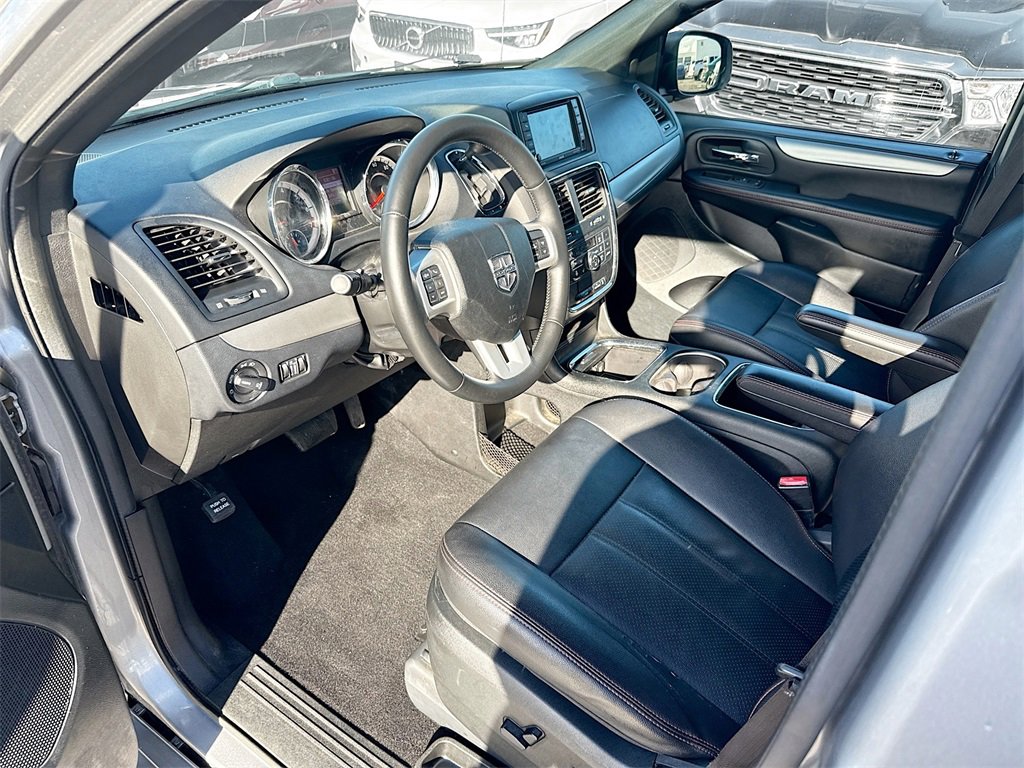 Used 2019 Dodge Grand Caravan GT image 24