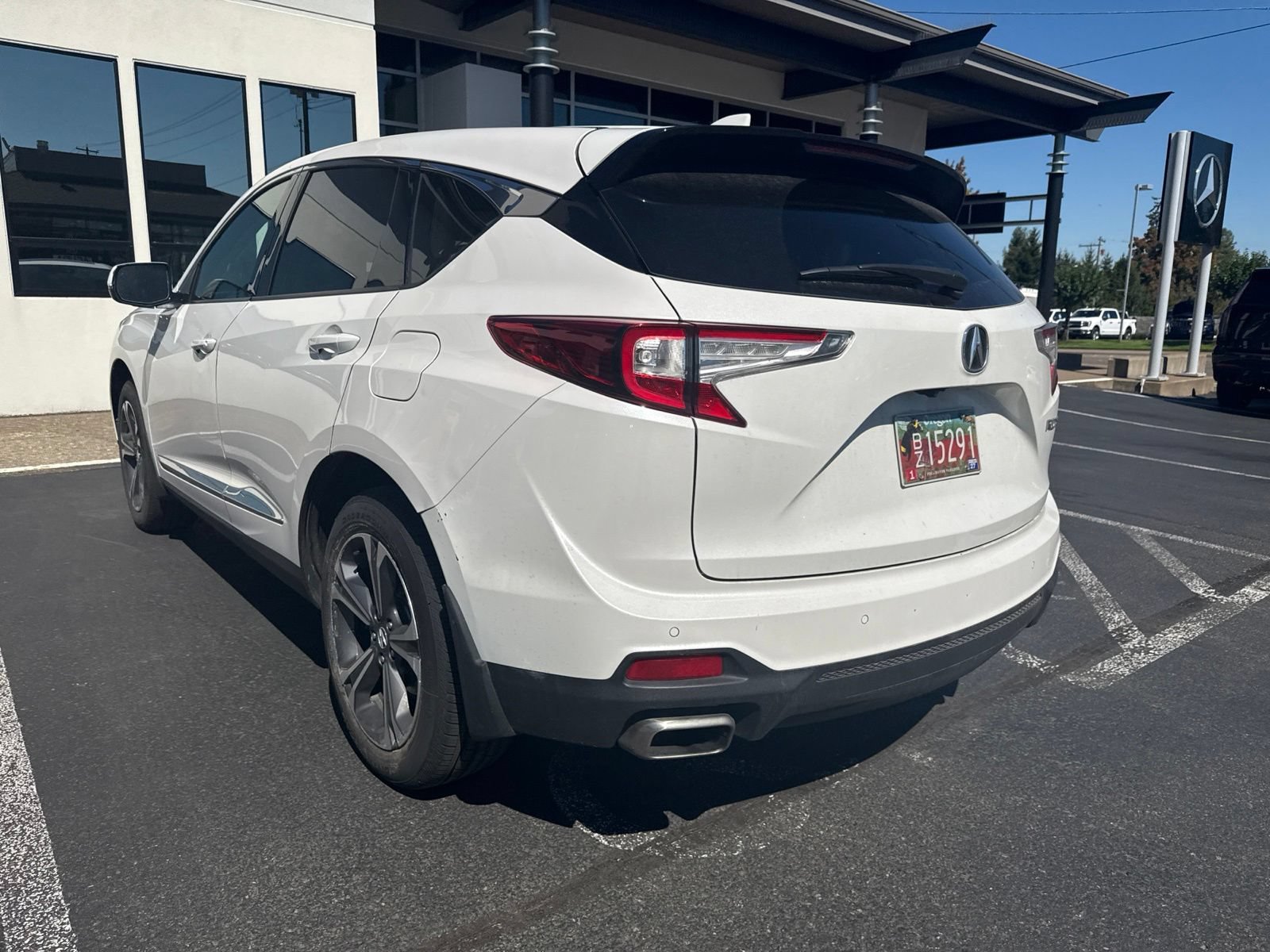 Used 2024 Acura RDX w/ Advance Package AWD/4WD image 11