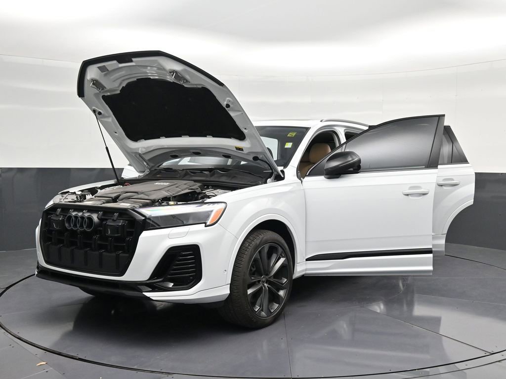 Used 2025 Audi Q7 3.0T Premium Plus w/ Premium Plus Package image 37