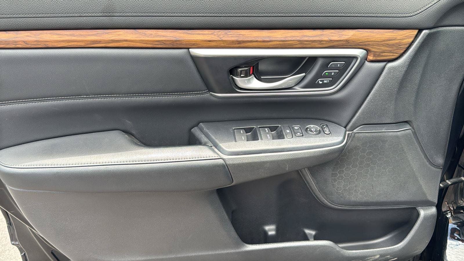 Used 2021 Honda CR-V Touring image 8
