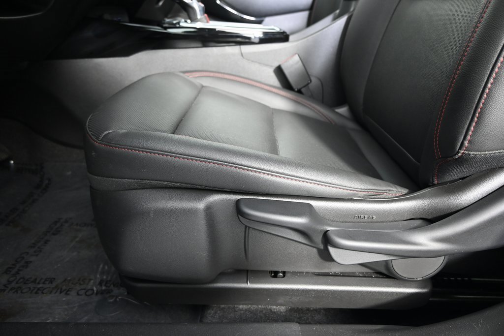 Used 2024 Chevrolet Trax RS w/ Sunroof Package image 21