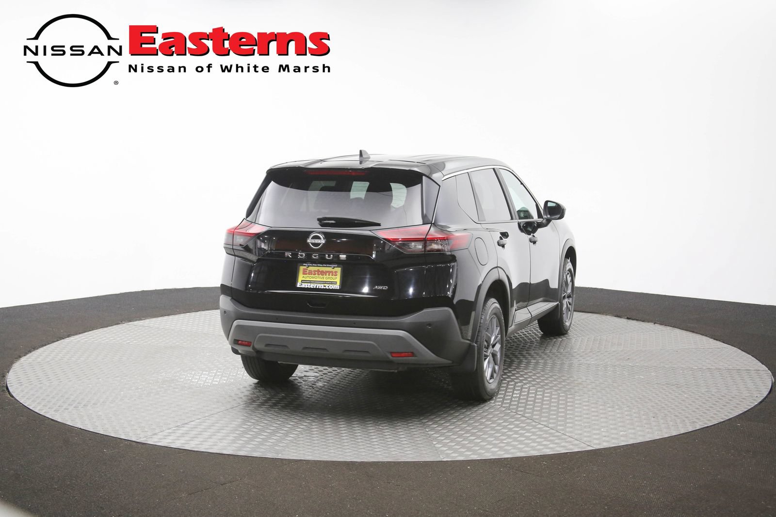 Used 2023 Nissan Rogue S AWD/4WD image 35