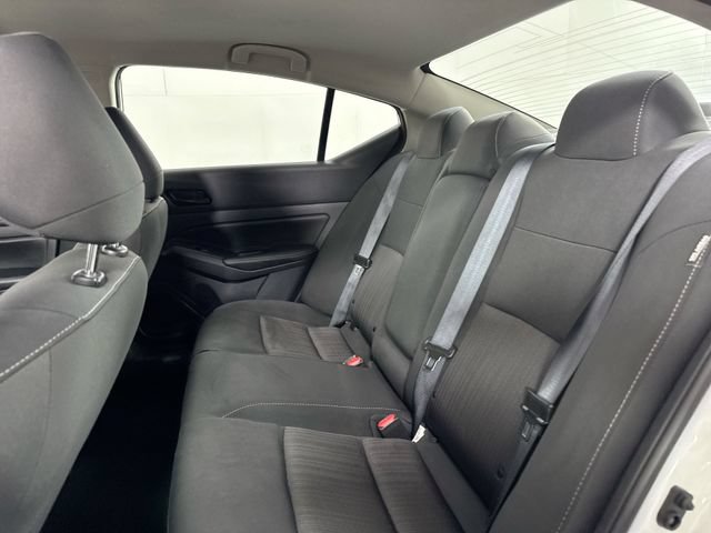 Used 2025 Nissan Altima 2.5 SV FWD image 21