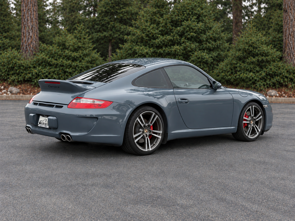 Used 2006 Porsche 911 Carrera S RWD image 3