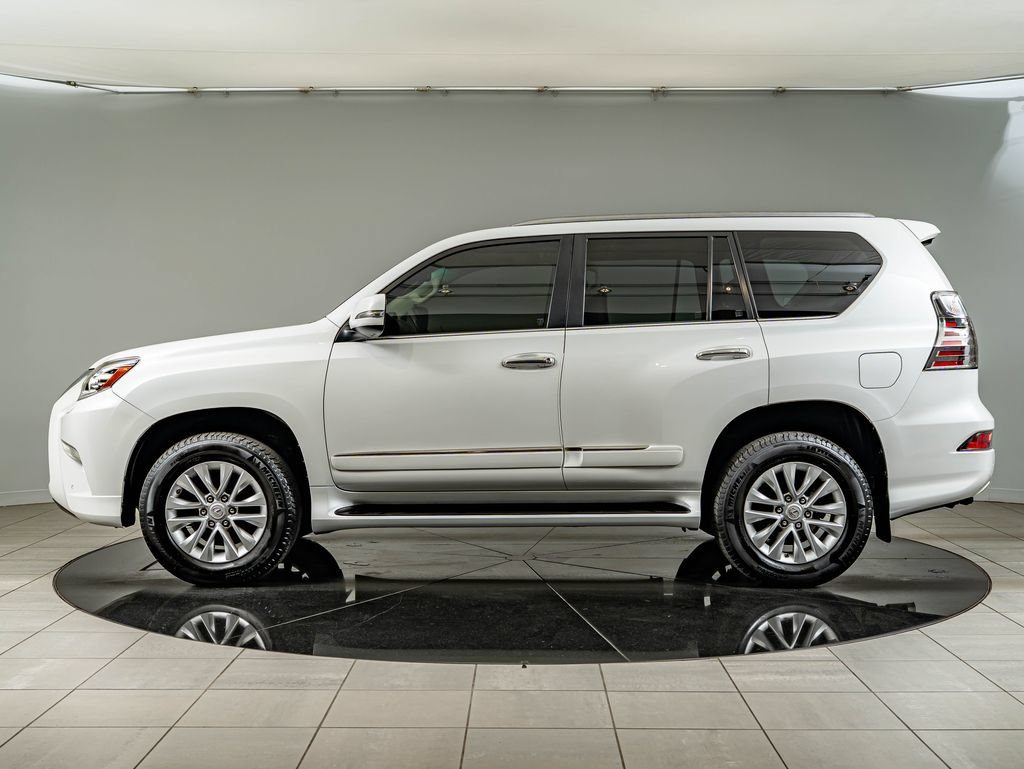 Used 2014 Lexus GX 460 w/ Premium Package AWD/4WD image 8