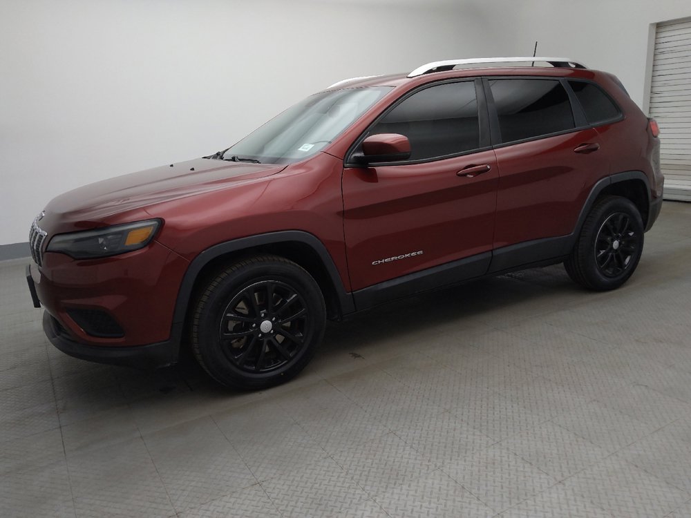 Used 2021 Jeep Cherokee Latitude FWD image 2