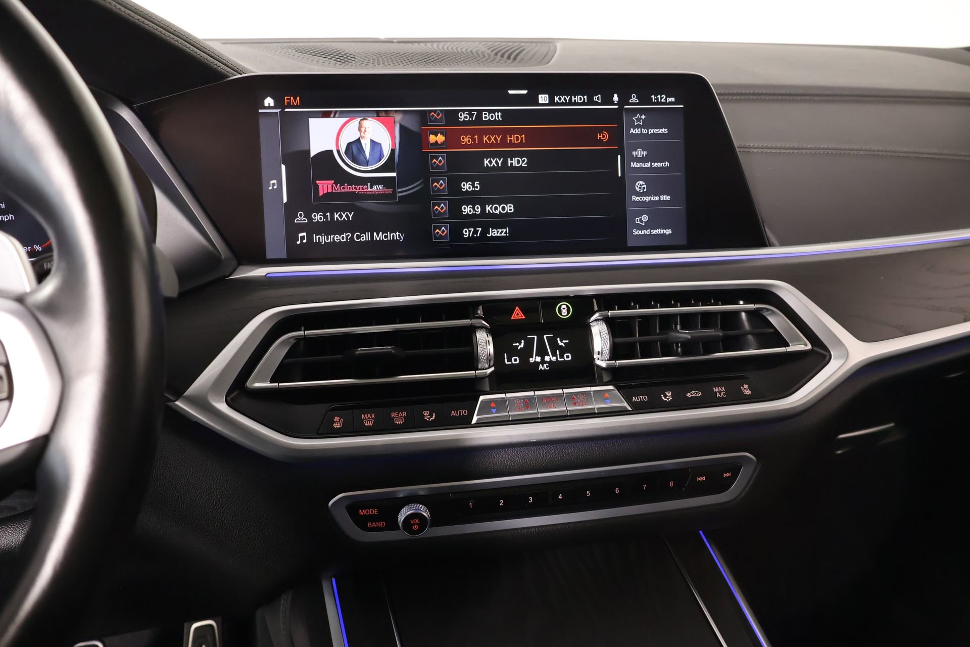 Used 2022 BMW X7 xDrive40i w/ M Sport Package AWD/4WD image 5