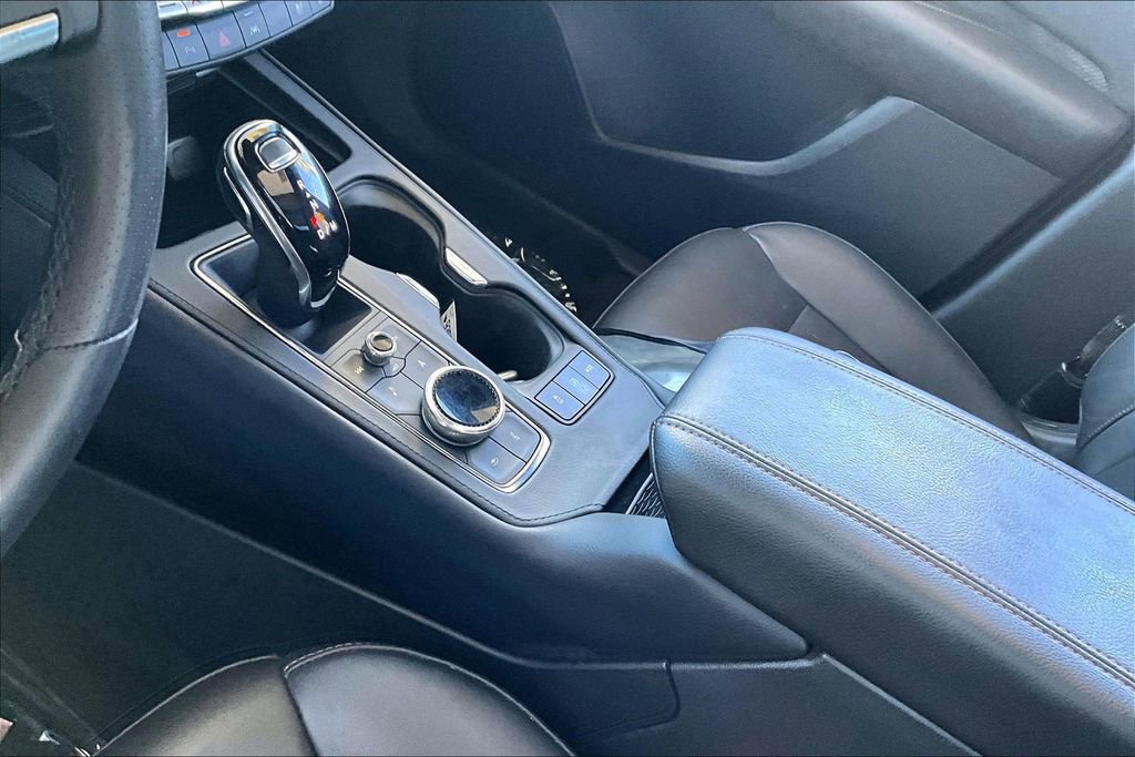 Used 2022 Cadillac XT4 Sport w/ Comfort Package image 15