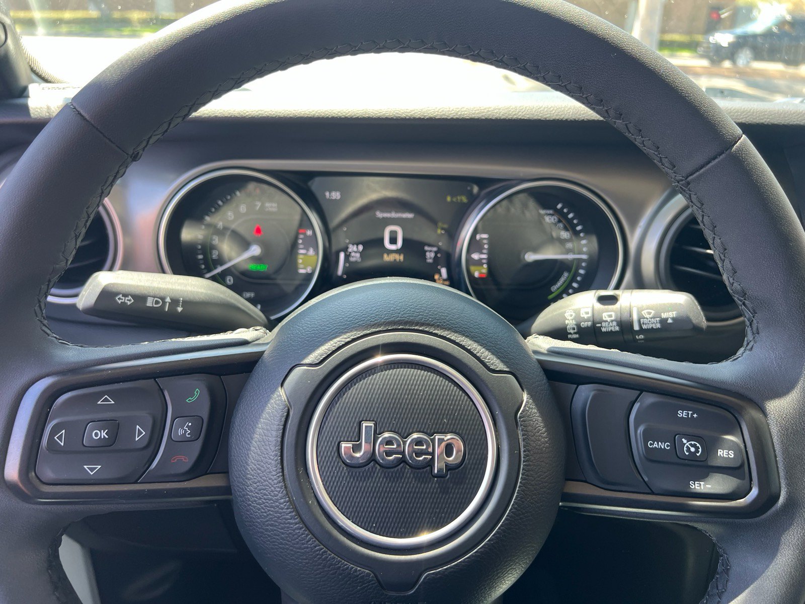 Used 2023 Jeep Wrangler Unlimited w/ Convenience Group AWD/4WD image 19