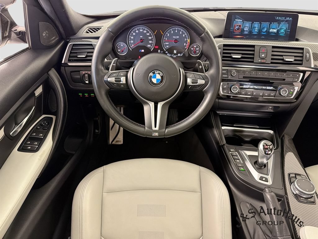 Used 2017 BMW M3 RWD image 29