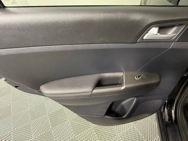 Used 2022 Kia Sportage LX image 34