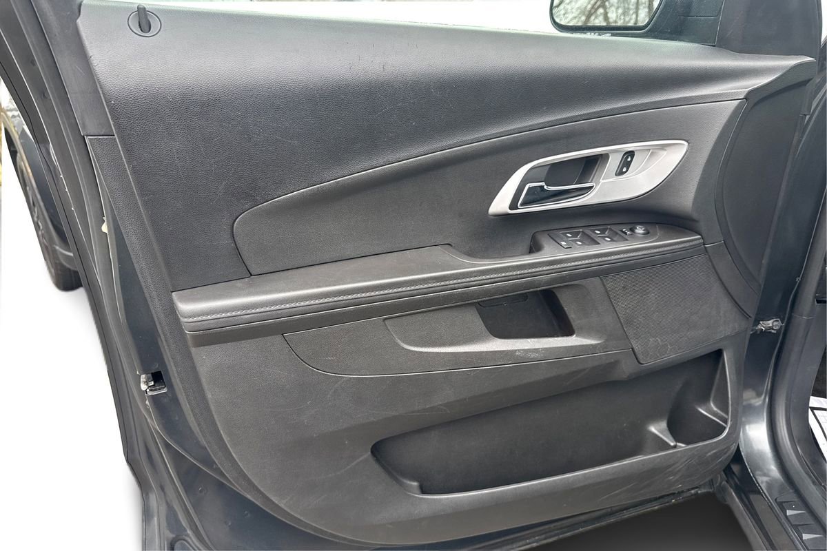 Used 2014 Chevrolet Equinox LS image 18