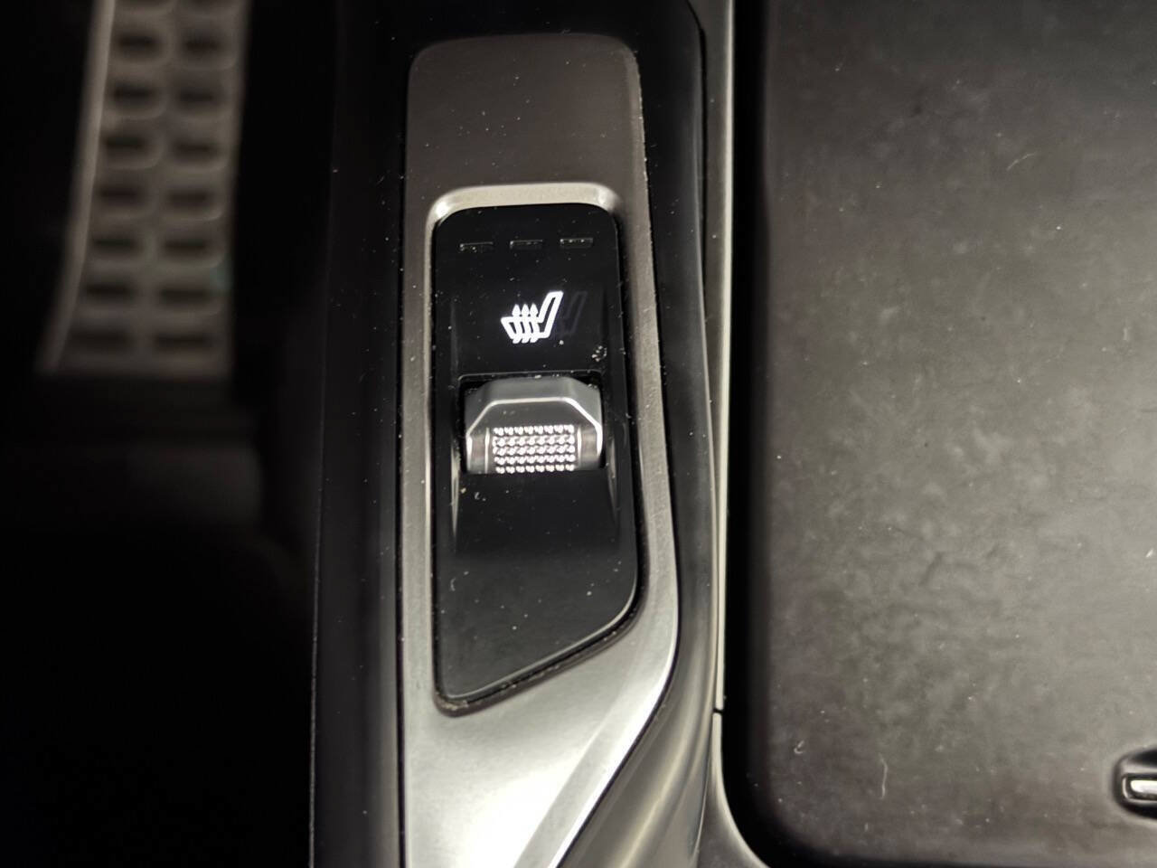 Used 2021 Kia Sorento EX AWD/4WD image 38
