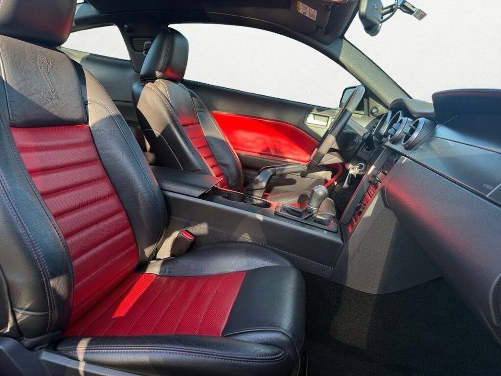 Used 2007 Ford Mustang Shelby GT500 RWD image 15