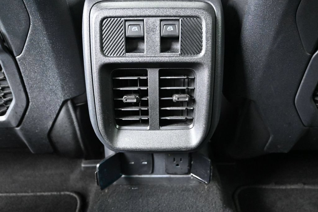 Used 2025 Ford Bronco Badlands AWD/4WD image 24