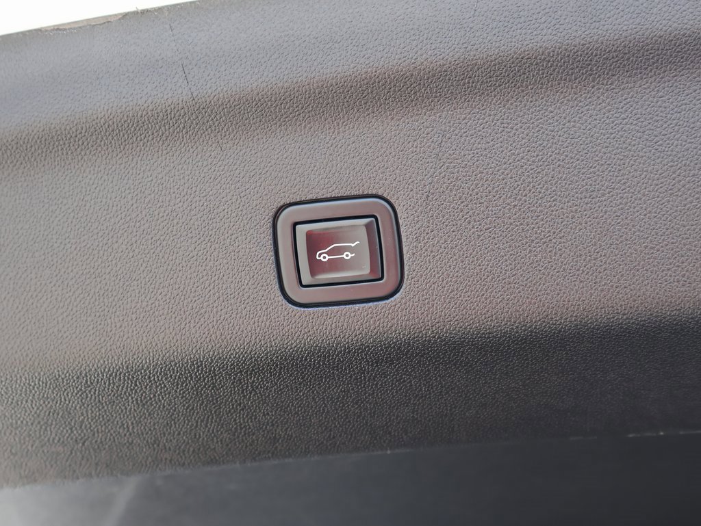 Used 2021 Chevrolet Tahoe High Country image 38