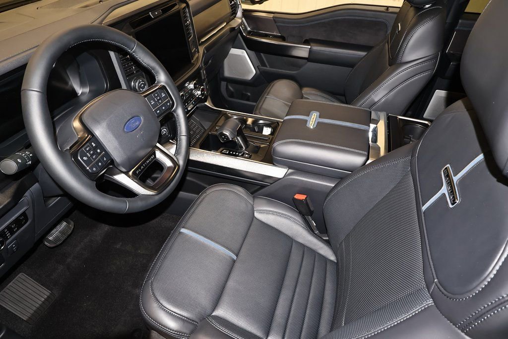 New 2025 Ford F150 Platinum w/ Equipment Group 702A High image 28