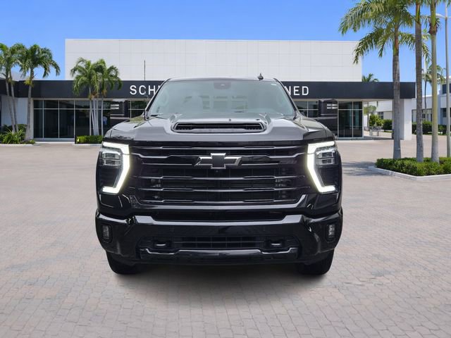 Used 2024 Chevrolet Silverado 2500 LTZ w/ LTZ Plus Package image 2