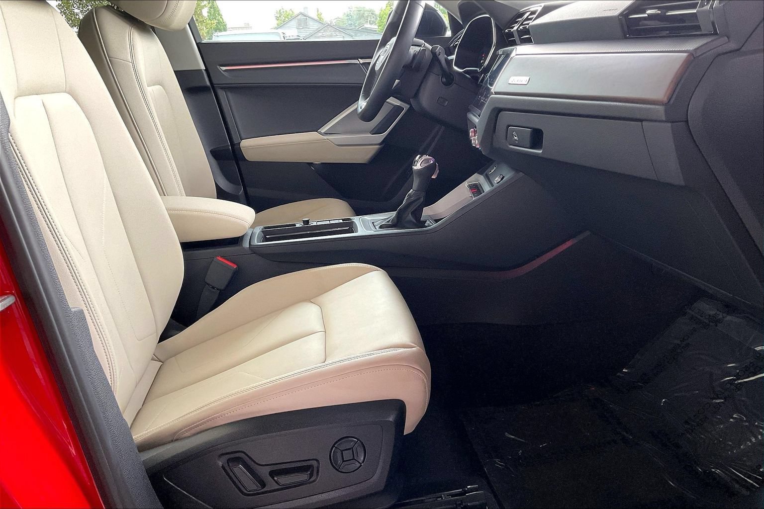 Used 2021 Audi Q3 2.0T Premium Plus AWD/4WD image 25