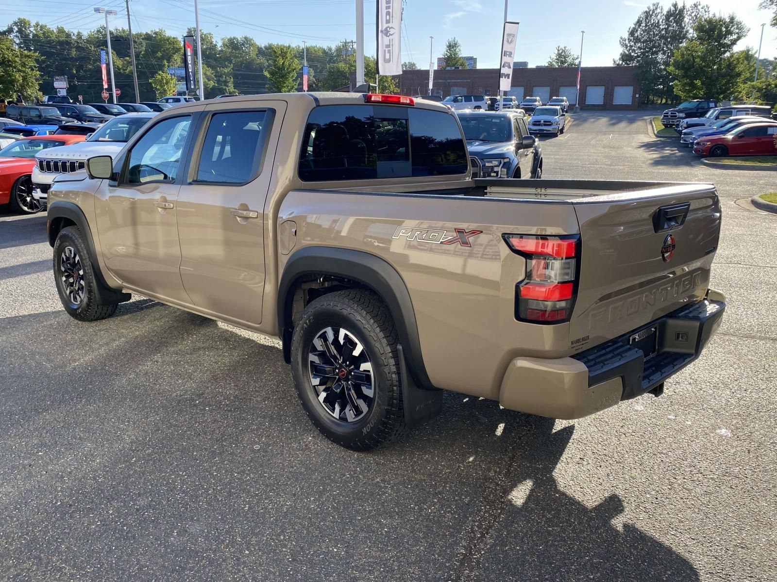 Used 2024 Nissan Frontier Pro-X w/ Pro Convenience Package RWD image 6