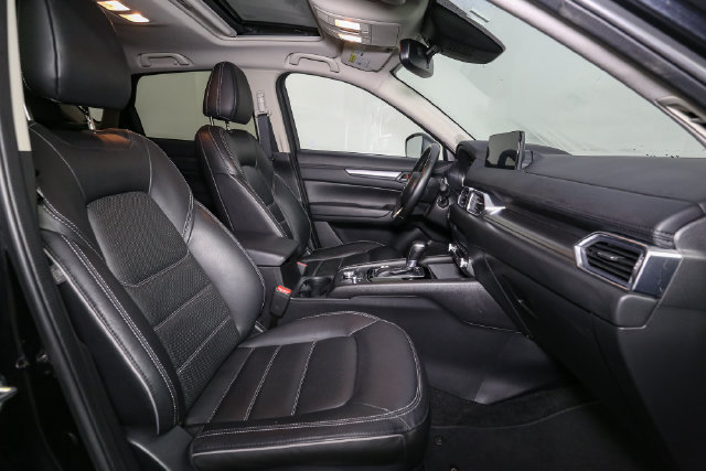 Used 2025 MAZDA CX-5 AWD 2.5 S w/ Preferred Package image 17