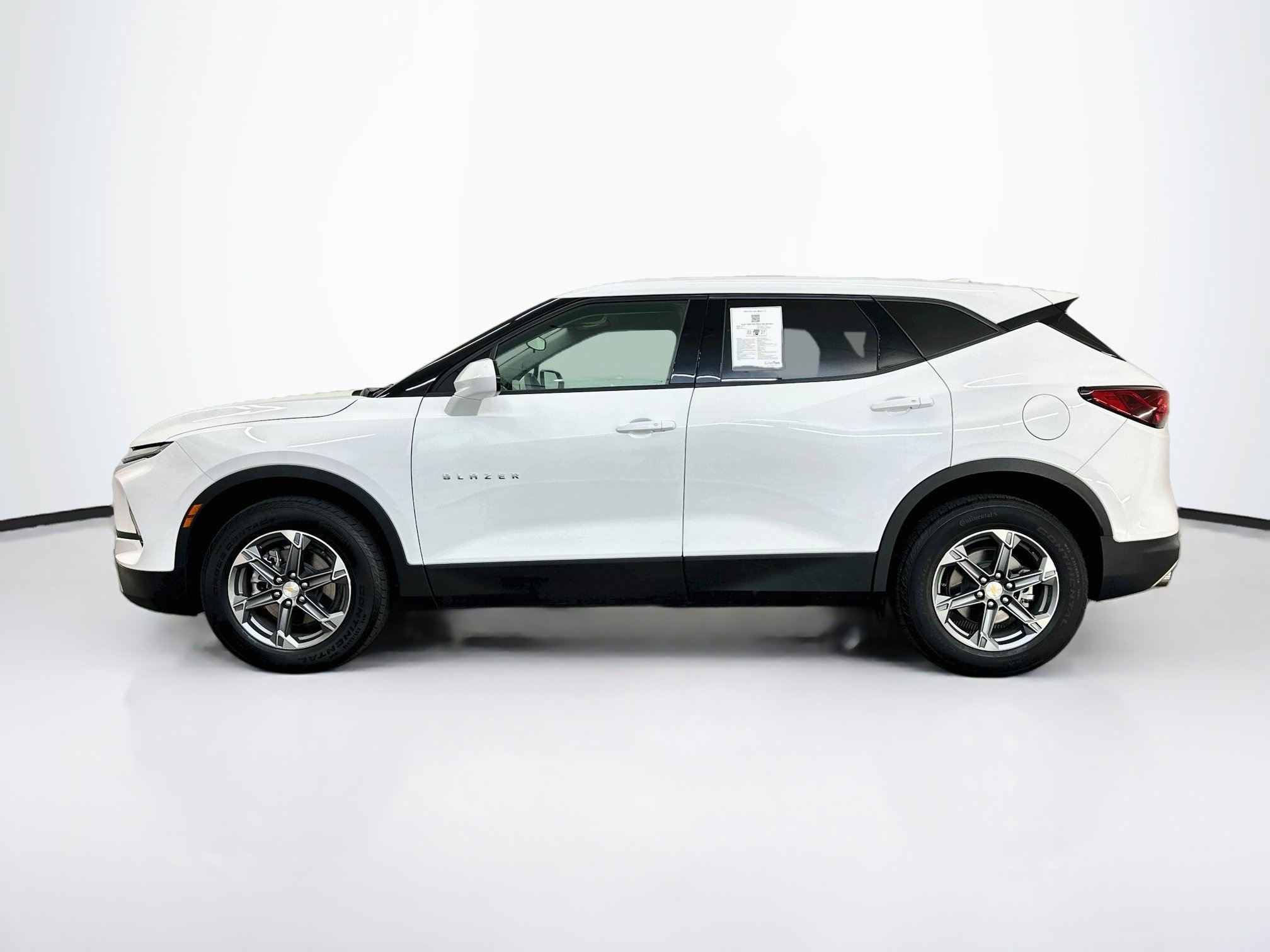Used 2025 Chevrolet Blazer LT AWD/4WD image 4