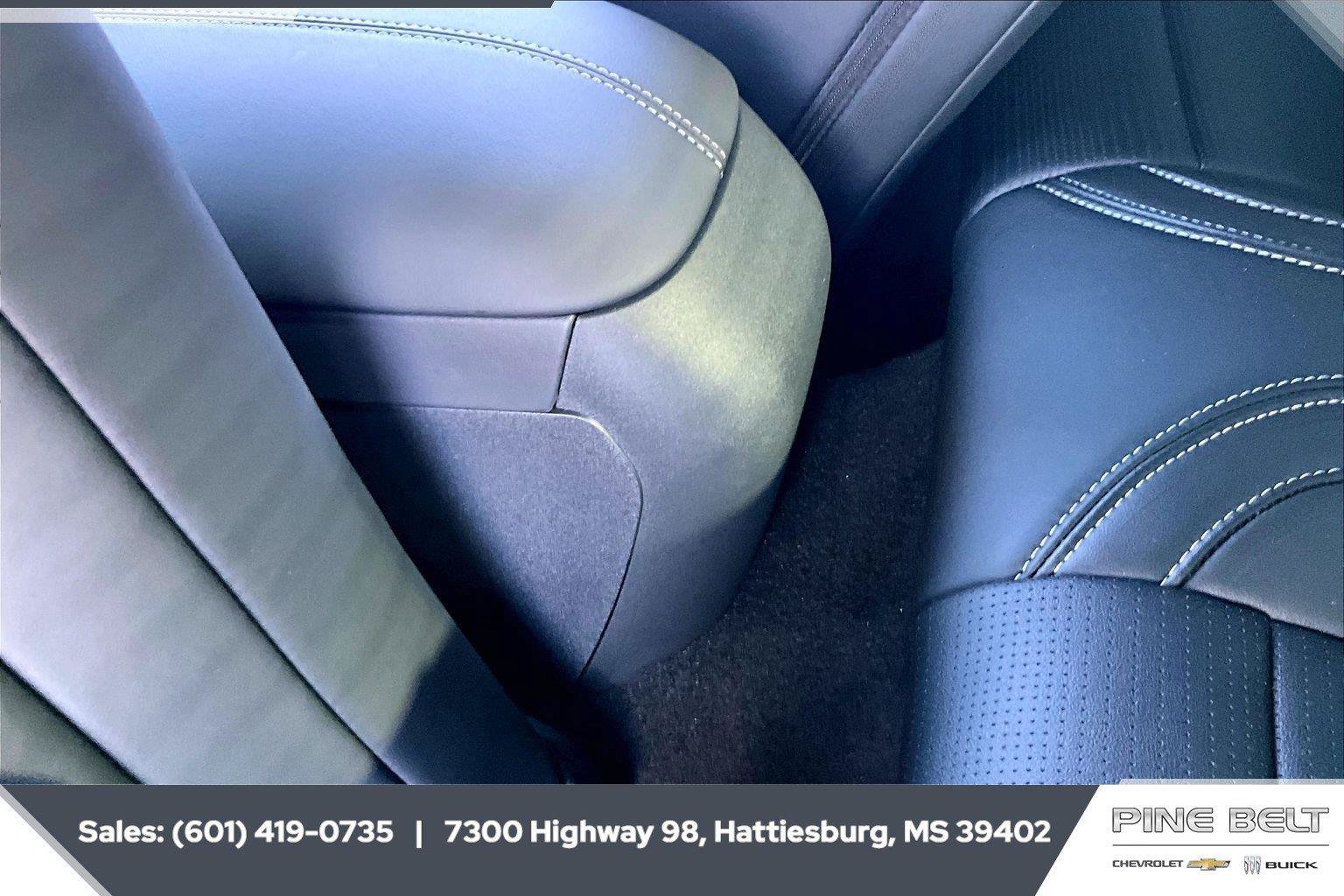 Used 2025 Ford Mustang GT Premium RWD image 24