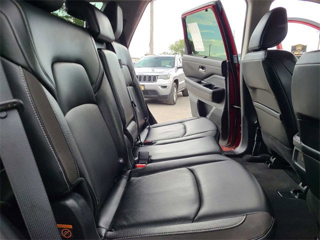 Used 2022 Nissan Pathfinder SL w/ SL Black Package image 23