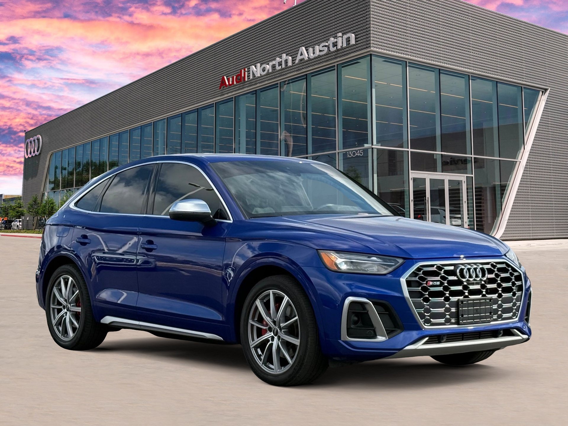 Used 2021 Audi SQ5 Premium Plus w/ Premium Plus Package AWD/4WD image 3