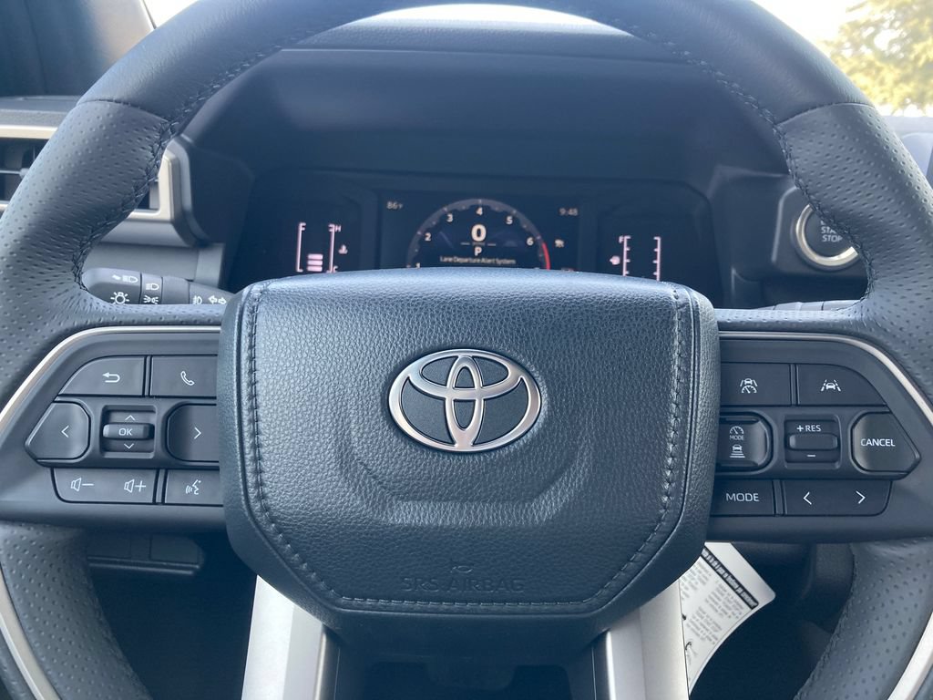 New 2026 Toyota 4Runner SR5 AWD/4WD image 8