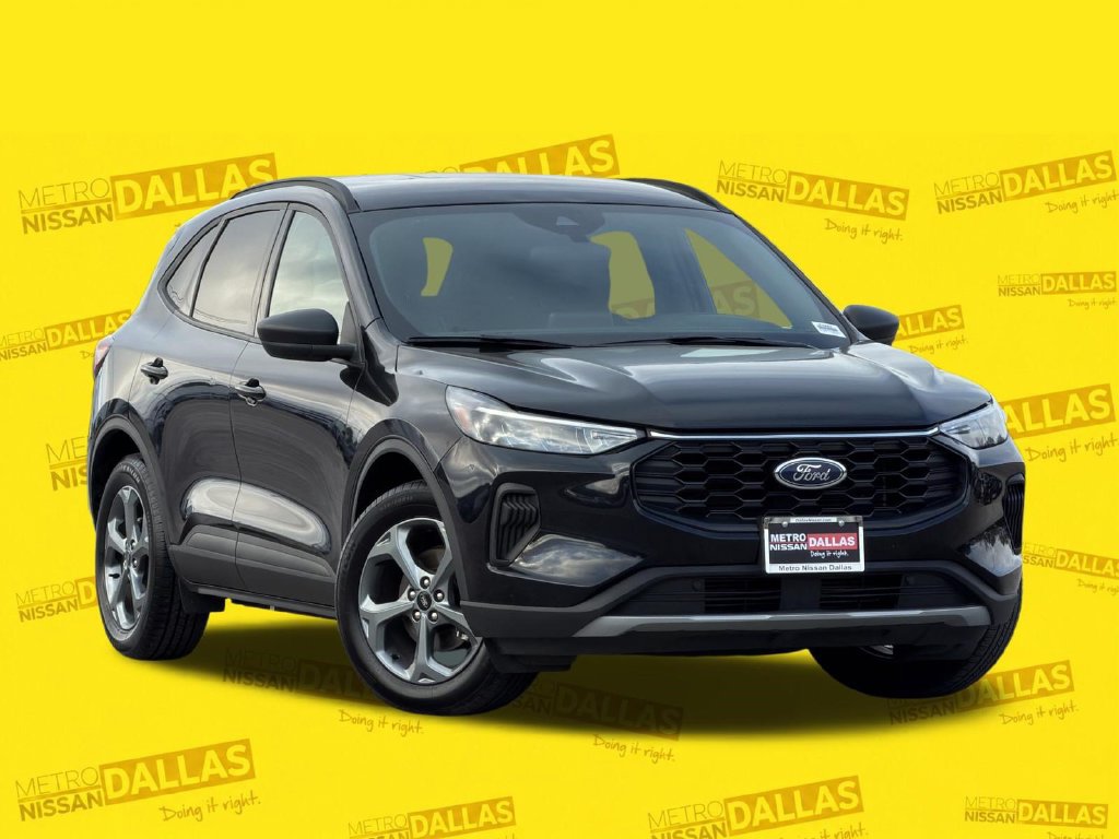 Used 2025 Ford Escape ST-Line FWD image 2