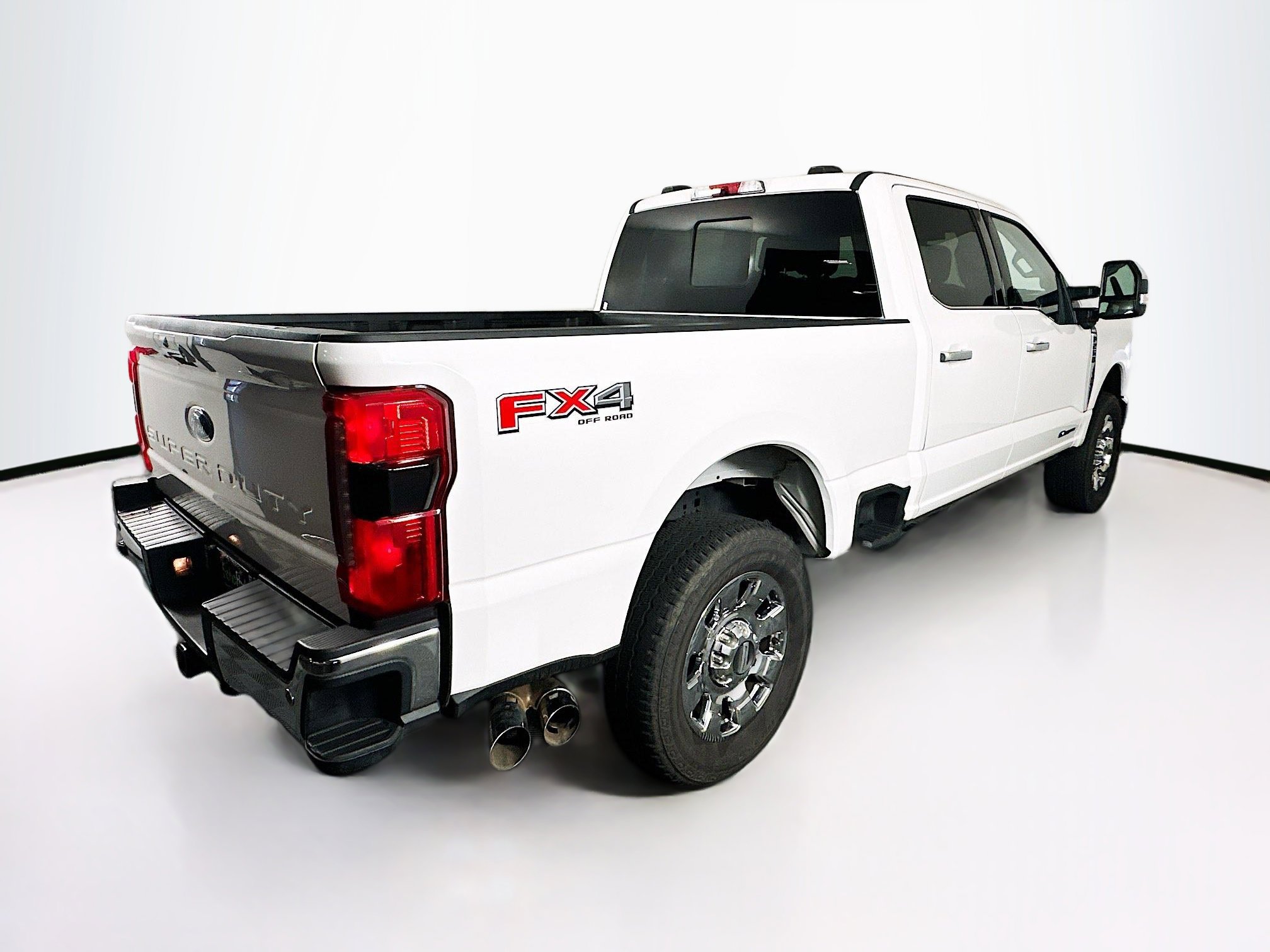 Used 2024 Ford F250 Lariat w/ Lariat Ultimate Package image 9