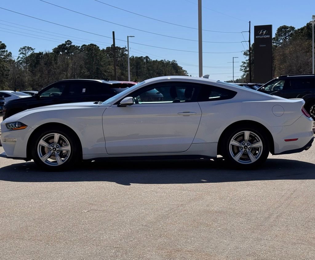 Used 2020 Ford Mustang EcoBoost image 9