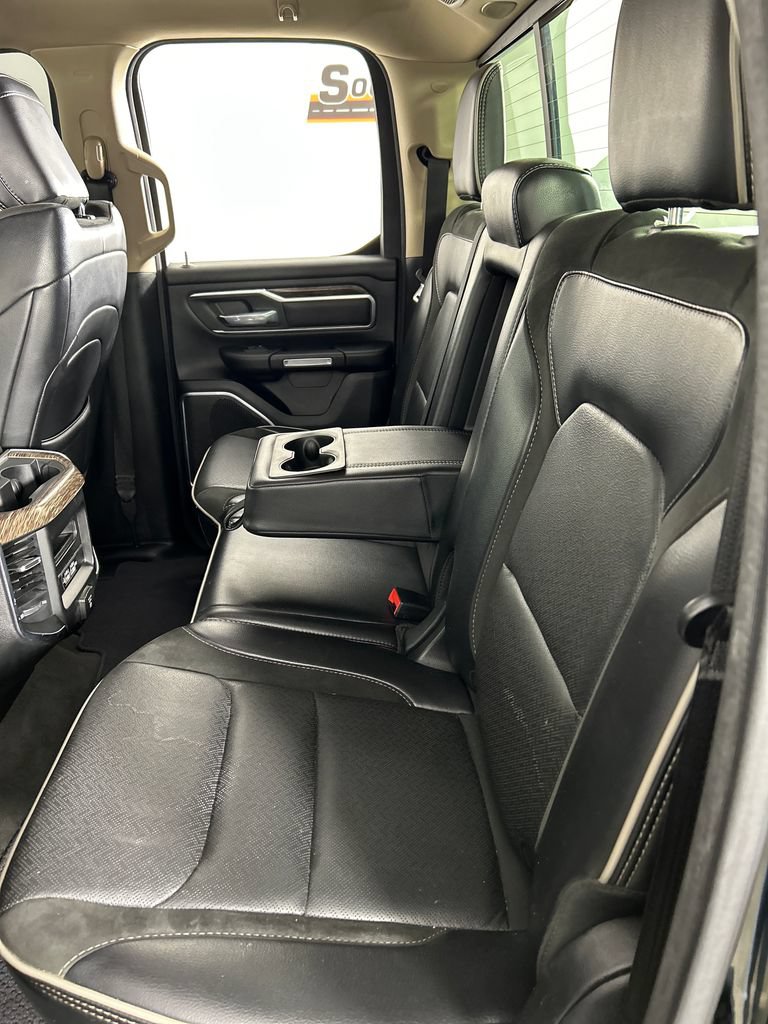 Used 2020 RAM 1500 Laramie RWD image 18