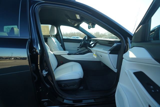 New 2026 Jeep Cherokee Limited image 18