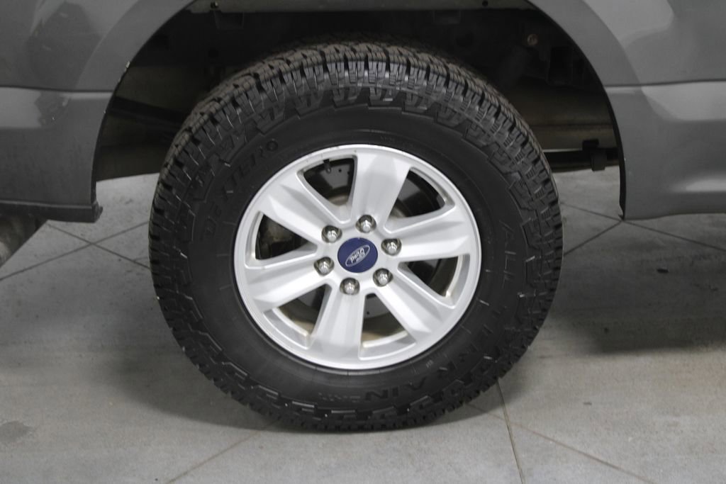 Used 2016 Ford F150 XLT image 14